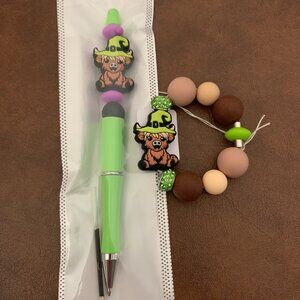 Halloween Highland Cow Pen & Tumbler bracelet set